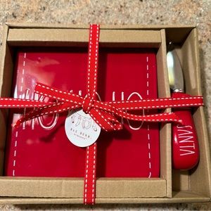 🎉HP🎈 Rae Dunn Christmas Cheese Board